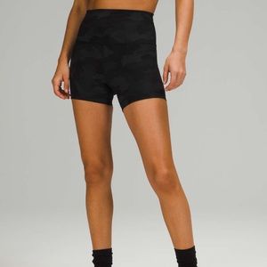 Lululemon Wunder Train High-Rise Short 4" in Heritage 365 Camo Deep Coal Multi 8